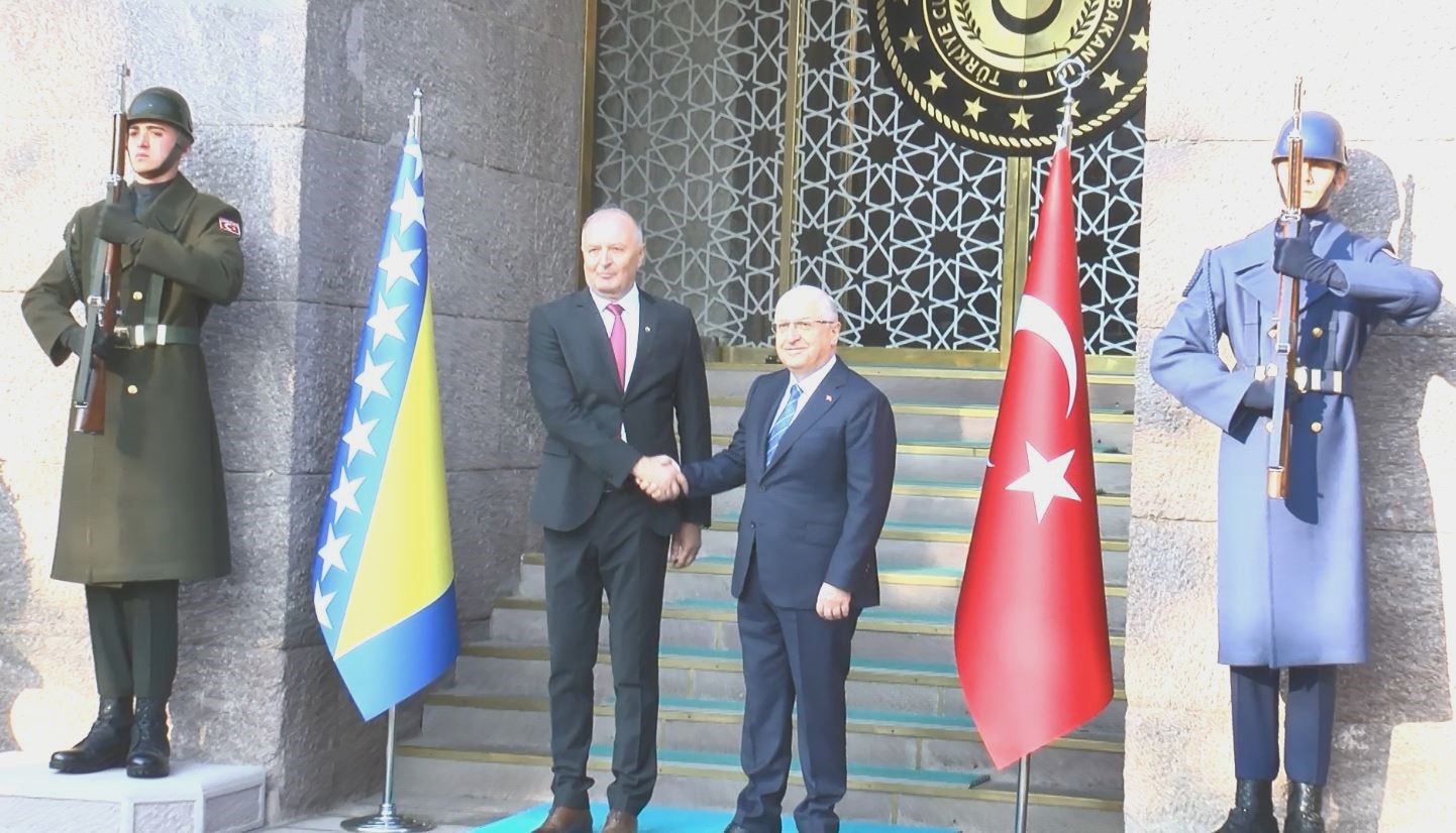 Denizli Büyükşehir Belediyesi DESKİ, sahadaki hizmet kalitesini yükseltecek 63 milyon TL’lik modern malzeme deposu yatırımını hayata geçiriyor.